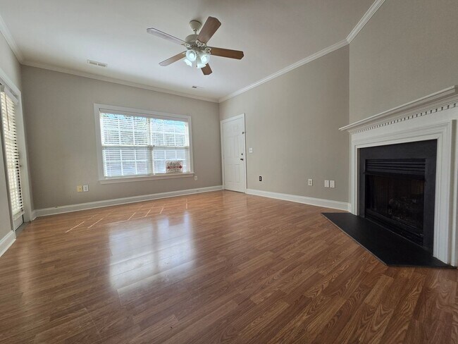 Foto del edificio - 21231 Hickory St
