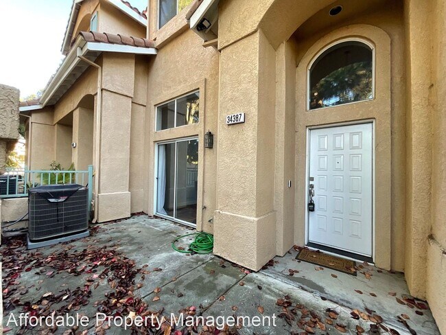 Building Photo - 2 br, 2.5 bath House - 34387 Livorna Terrace