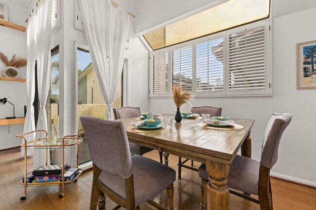 Building Photo - 1240 Grand Ave