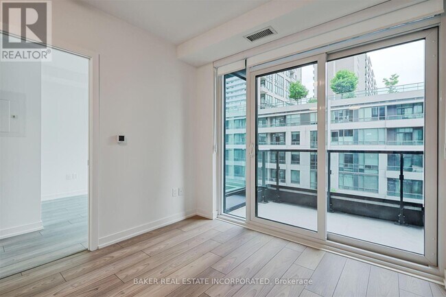 Building Photo - 223-223 Redpath Ave