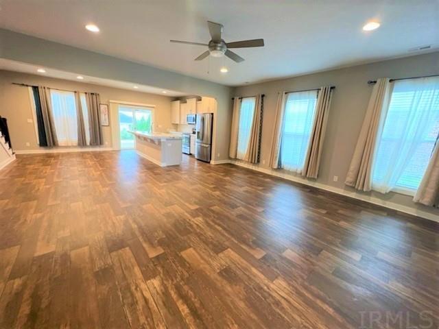 Foto del edificio - 5943 Brookstone Dr