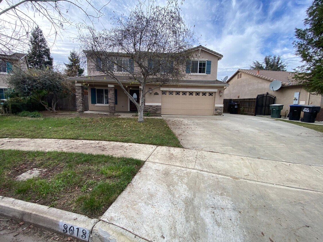 NW Visalia Home in Shannon Ranch Area Avai... House Rental in Visalia