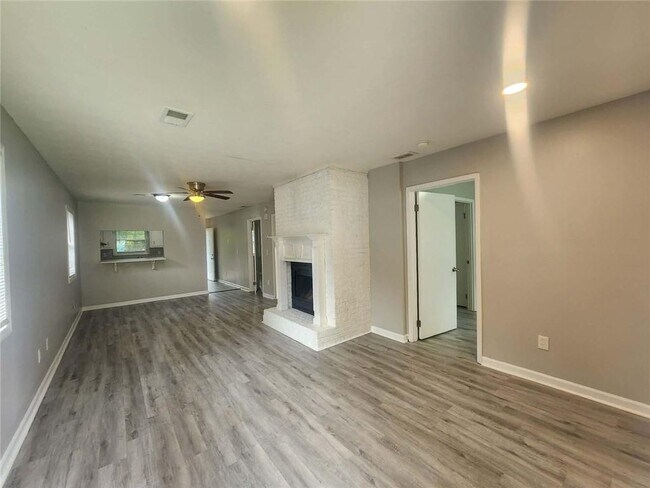 Foto del edificio - 1168 Pinedale Cir NW