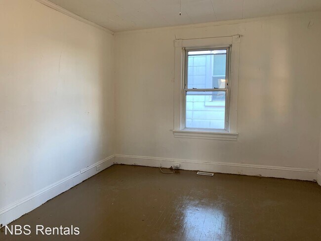Building Photo - 2 br, 1 bath House - 1894 Seabury Avenue