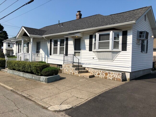 Exterior - 508 Benefit St