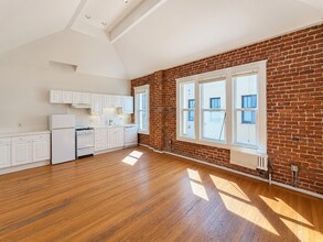Building Photo - 980 Bush St