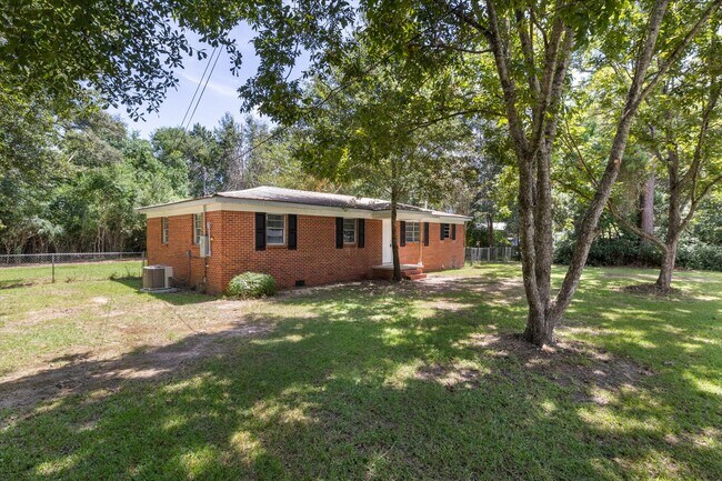 Building Photo - 5706 Warrior Dr
