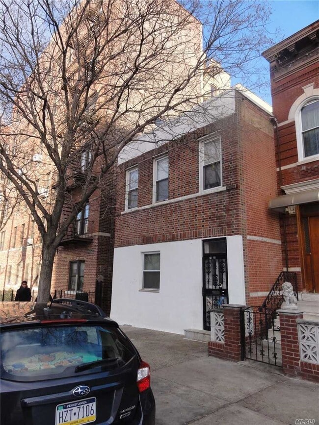 Foto del edificio - 34-31 29th St