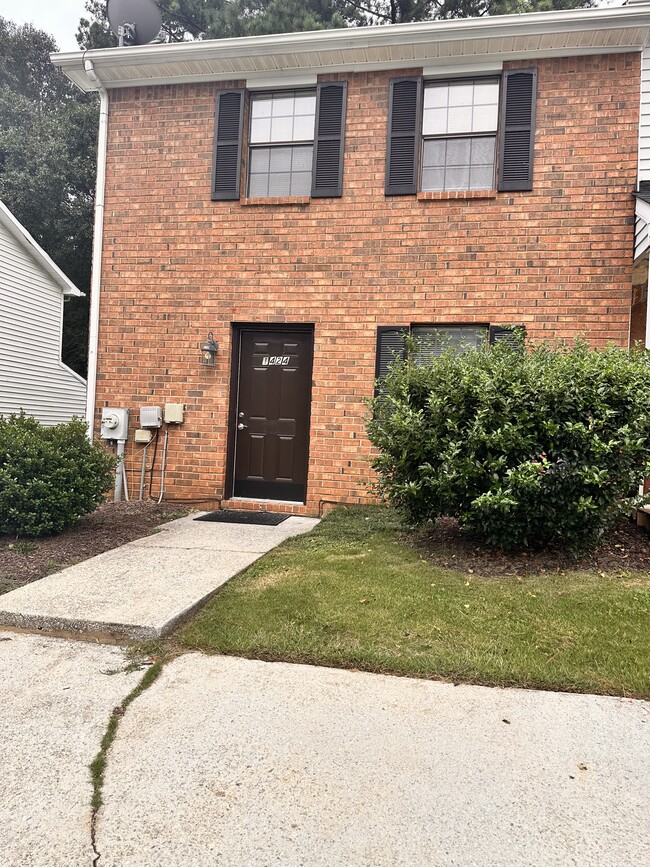 Foto del edificio - 1424 Springleaf Cir SE