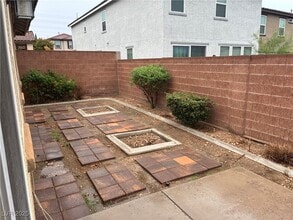 Building Photo - 5774 Blackbirch St