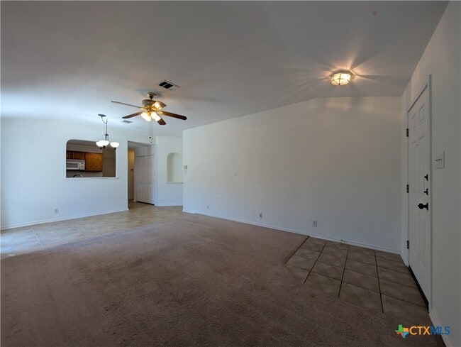 Building Photo - 369 Starling Creek