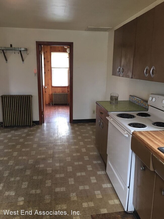 Foto del edificio - 2 br, 1 bath House - 3035 Woodlea Rd
