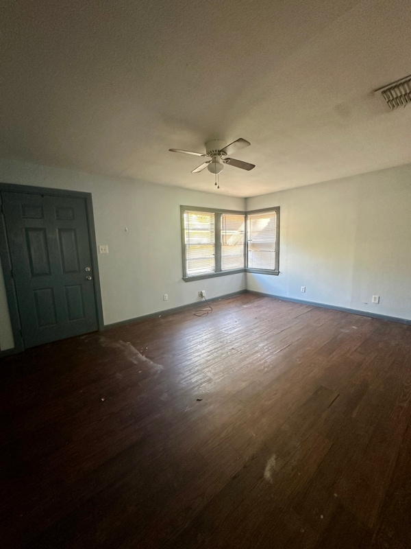 Building Photo - 706-708-708 Ridgelea Ave