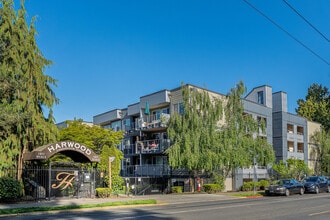 Building Photo - 1311 12th Ave S
