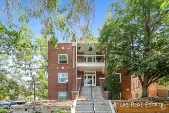 Building Photo - 970 N Pearl St