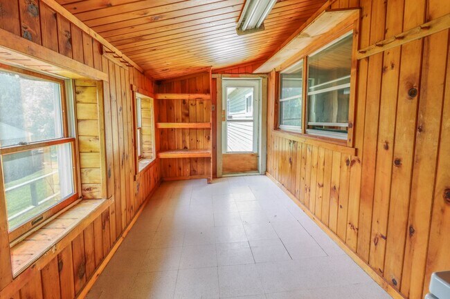 Foto del edificio - 86 Carpenter Rd