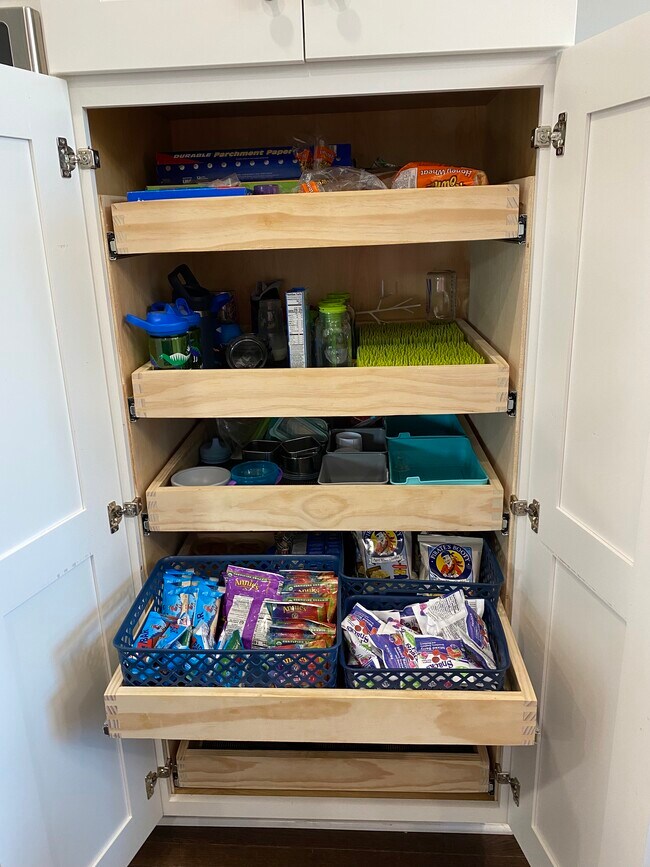 Building Photo - 117 Junction Ln