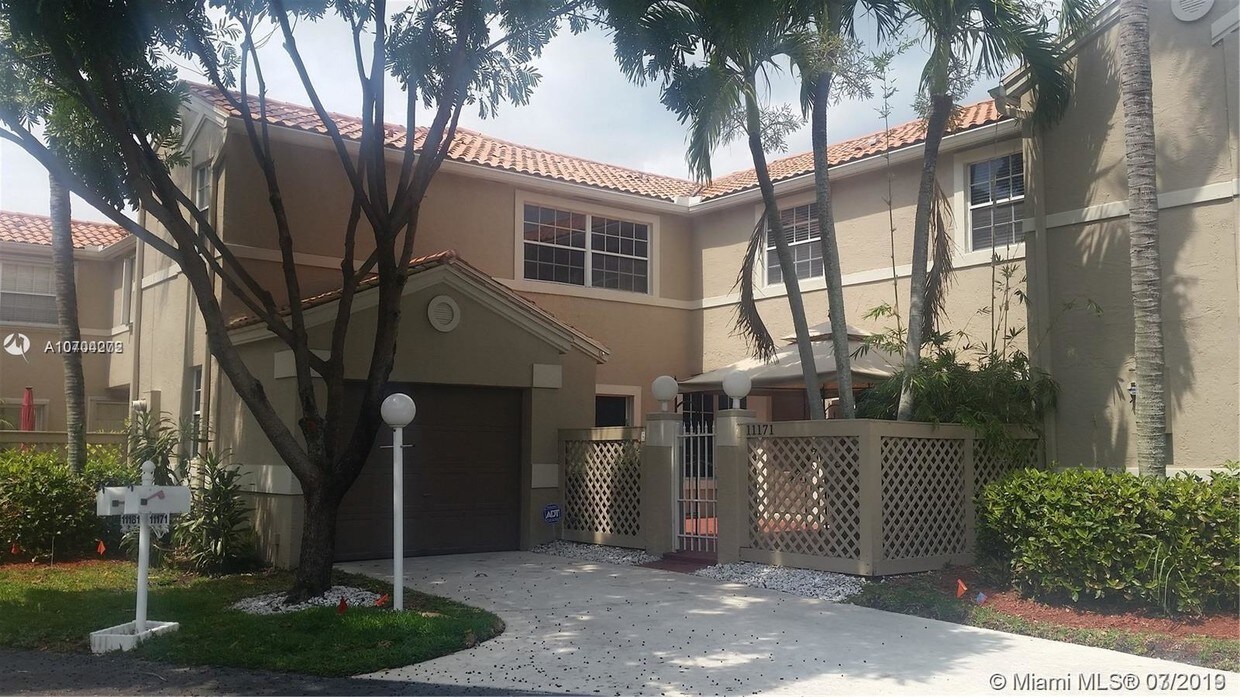 11171 Nautilus Dr, Hollywood, FL 33026 Townhome Rentals in Hollywood