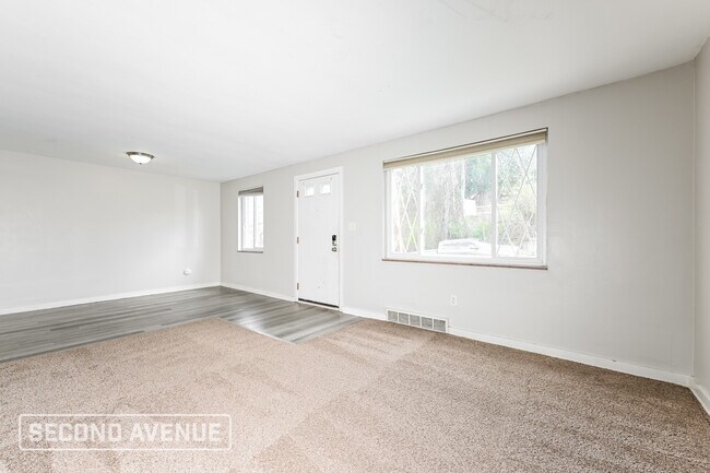 Foto del edificio - 220 Briarwood Dr