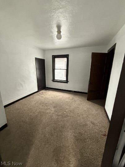 Foto del edificio - 1432 E 33rd St