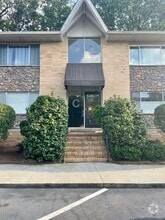 Building Photo - 115 Biscayne Dr NW