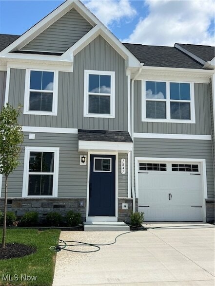 Building Photo - 1847 Shank Dr