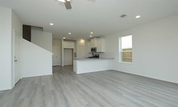 Building Photo - 1615 Revolution Way