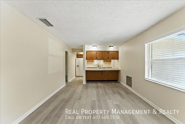 Foto del edificio - 2045 Eastbrook Blvd