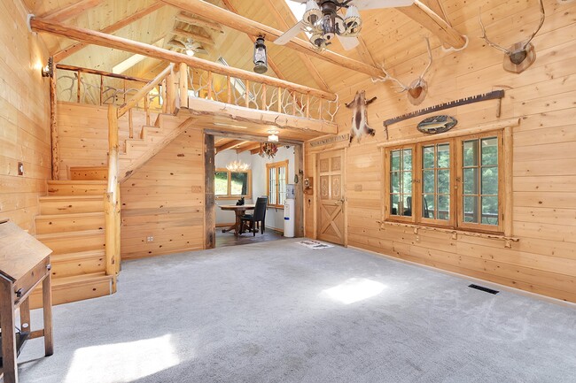 Building Photo - 6326 S Brook Forest Rd