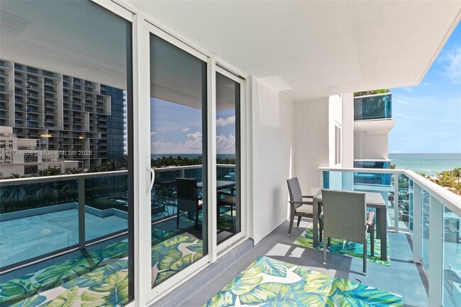 Foto del edificio - 2301 Collins Ave