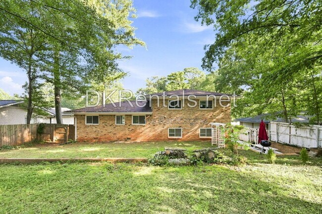 Building Photo - 2494 Glenrock Dr