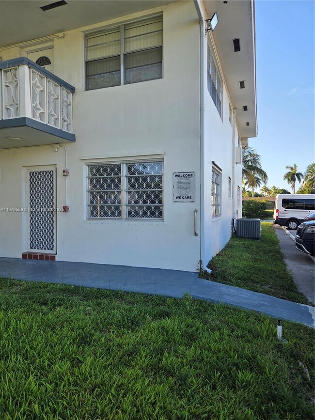 Building Photo - 101 NW 204th St