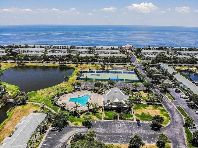 Building Photo - 5132 Beach Dr SE