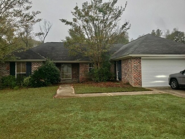 Building Photo - 3 Bed 2 Bath in Remington Estates