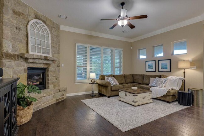 Building Photo - 308 Duffy Ln