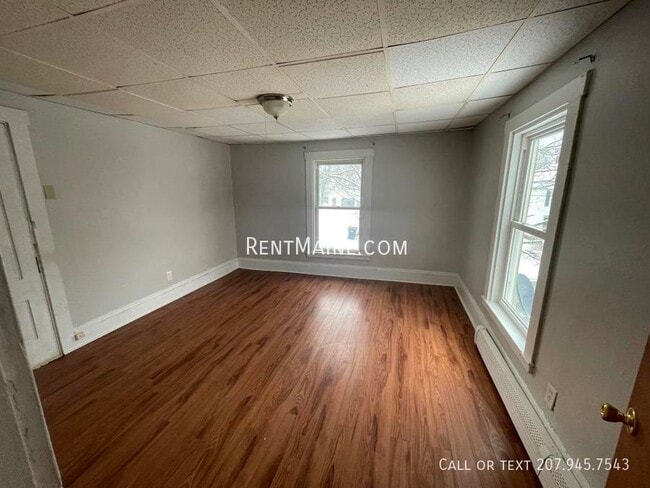 Building Photo - 22 Birch St