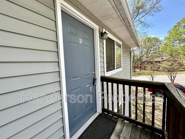 Building Photo - 1418 Riverview Rd