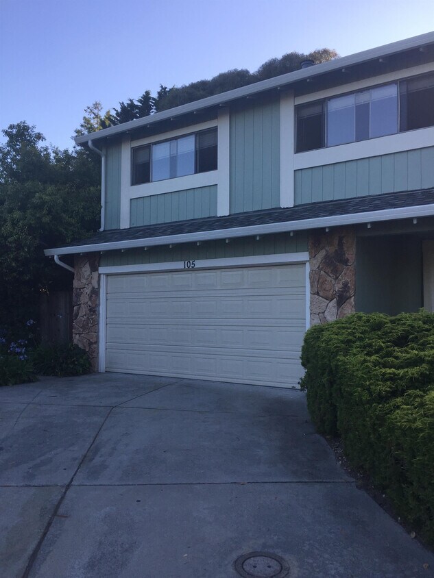 Foto principal - 105 Seton Way