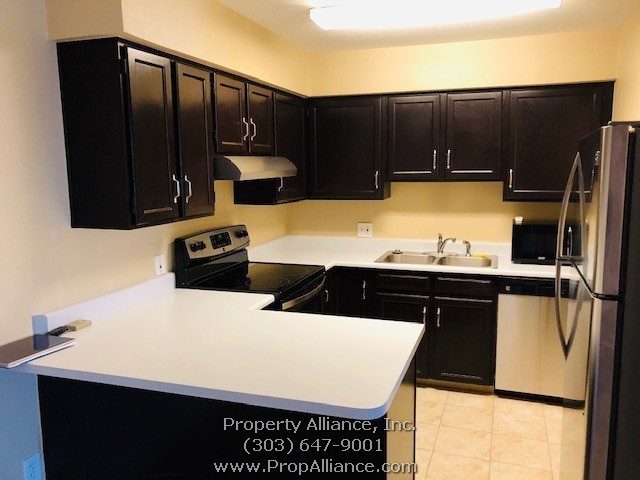Primary Photo - 13950 E Oxford Pl