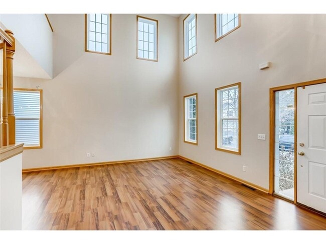 Building Photo - 7586 Inland Ln N