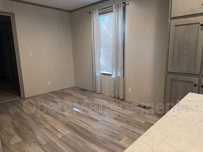 Foto del edificio - 3507 Rainier Rue St