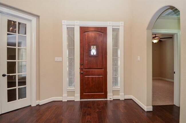 Foto del edificio - 510 McAllister Ave