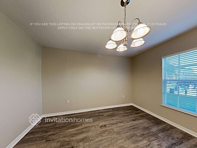 Foto del edificio - 312 Thomasdale Ave