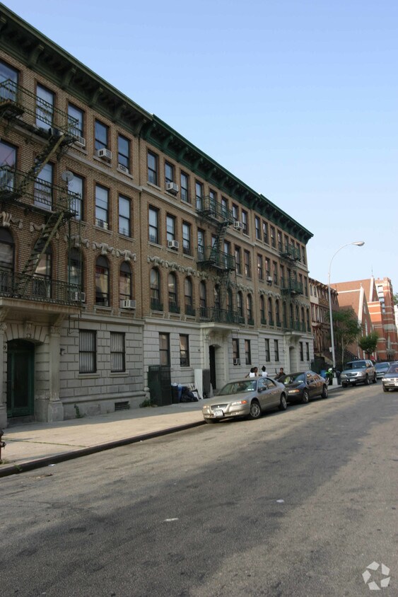 Primary Photo - 43 Macdonough St