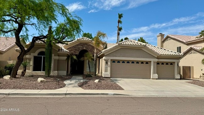 Building Photo - 4558 E Chuckwalla Canyon
