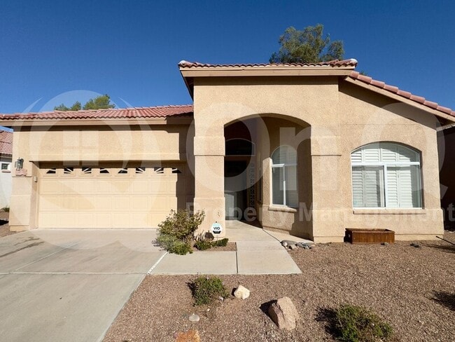 Building Photo - 249 E Desert Golf Pl