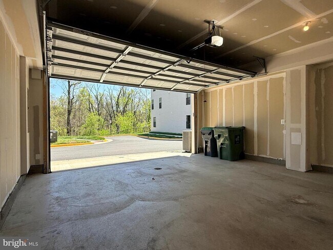 Foto del edificio - 315 Willis St