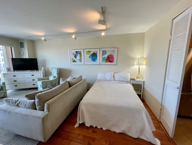 Foto del edificio - 2020 N Lincoln Park W