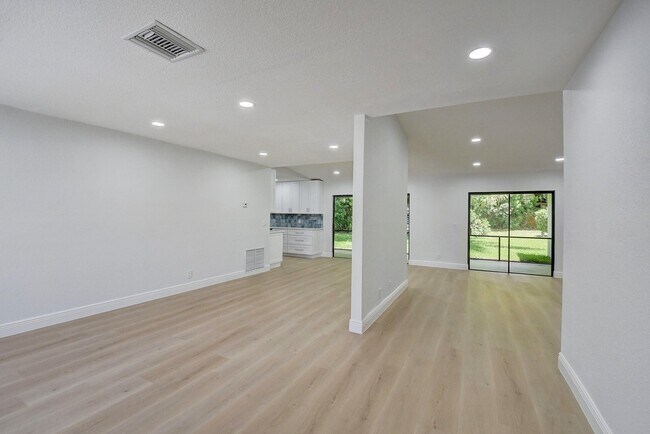 Foto del edificio - 2520 SW 4th St