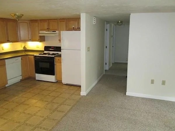 Kicthen, hallway, living room - 22 Lakeview Ave